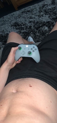 playing xbox like how i play with fag cunts
