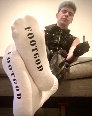 The socks say so, therefore it must be true. Sniff sniff, pigs.