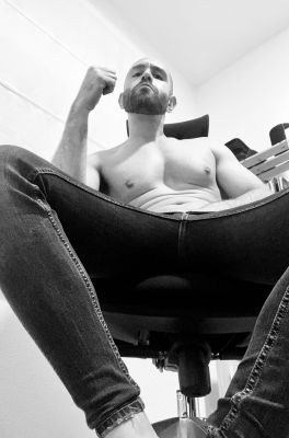 The weekend’s here and you’re paying for it! Happy Fag Tax Friday! 🐽🐽🐽💸💸💸  #alphamale #findom #cashmaster